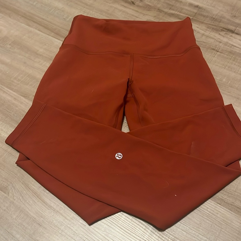 Burgundy lululemon leggings